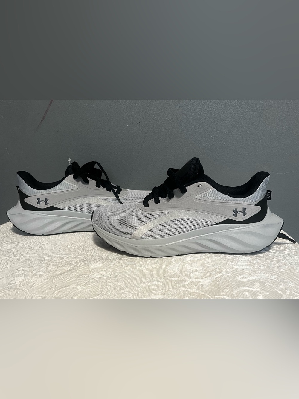 UNDER ARMOUR UA Ascend 6009827 012 Gray Black Men Running Shoes | Men’s Size 8